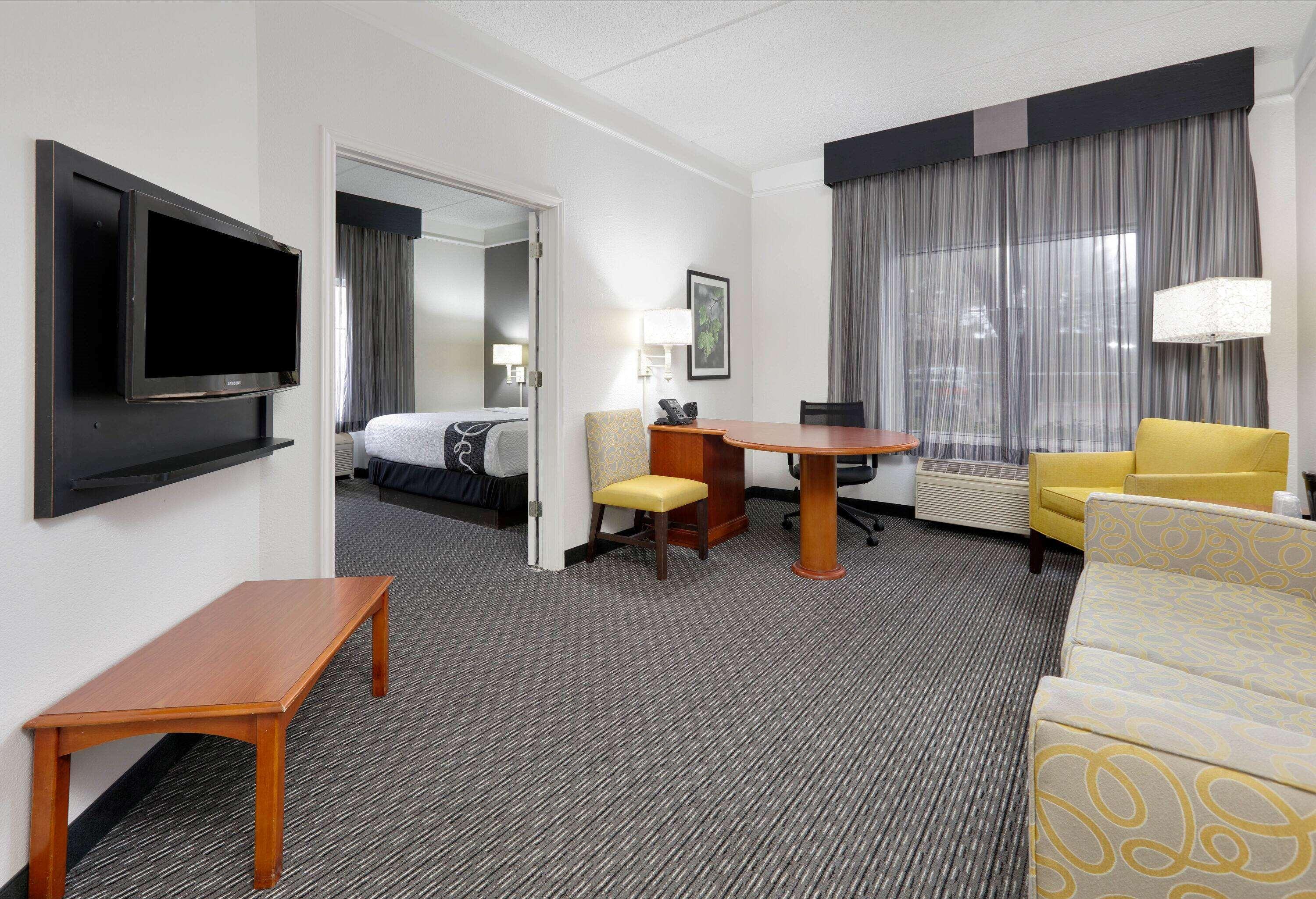 La Quinta By Wyndham Dallas North Central Extérieur photo