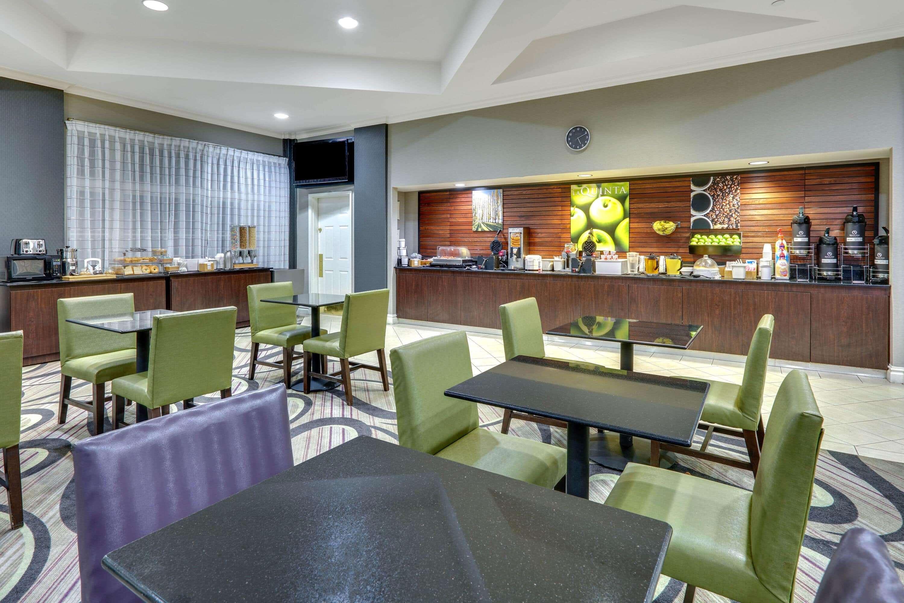 La Quinta By Wyndham Dallas North Central Extérieur photo